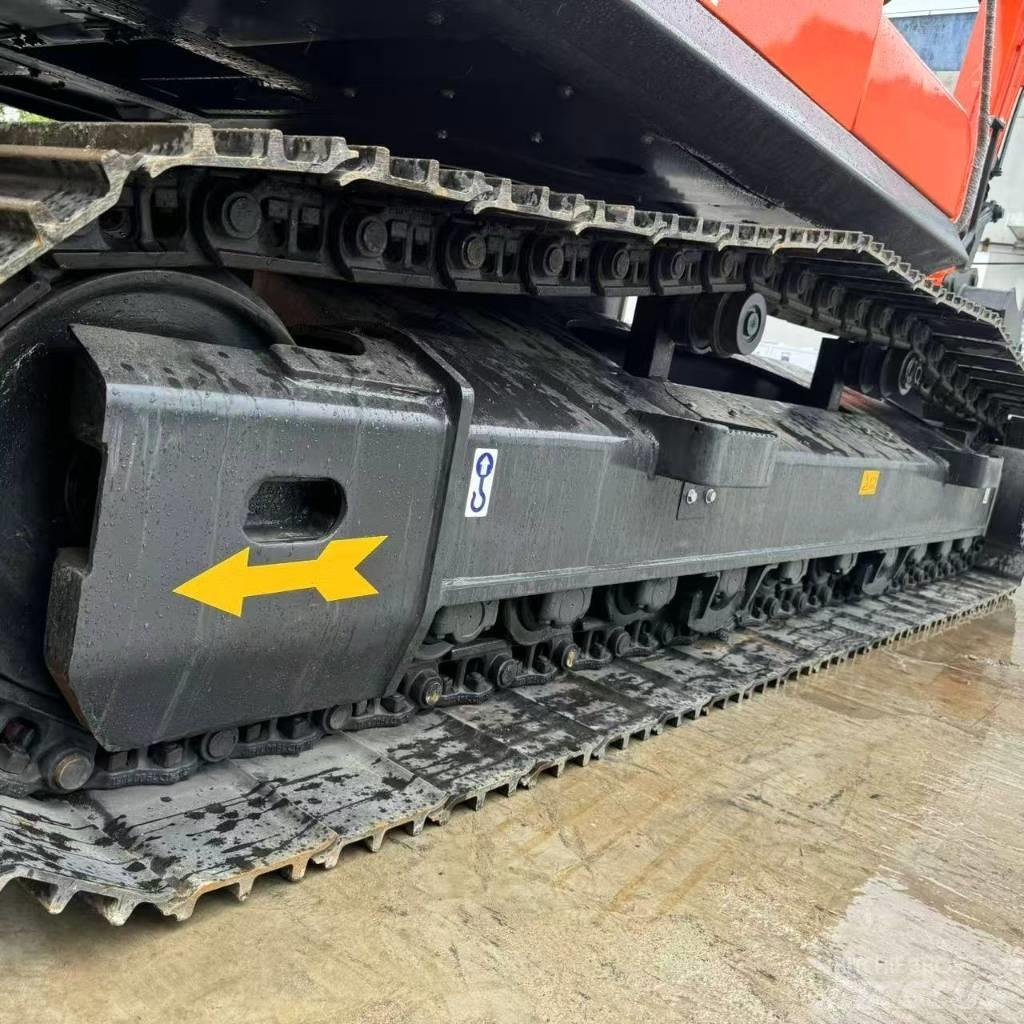 Doosan DX 225 LCA Gravemaskiner på larvebånd