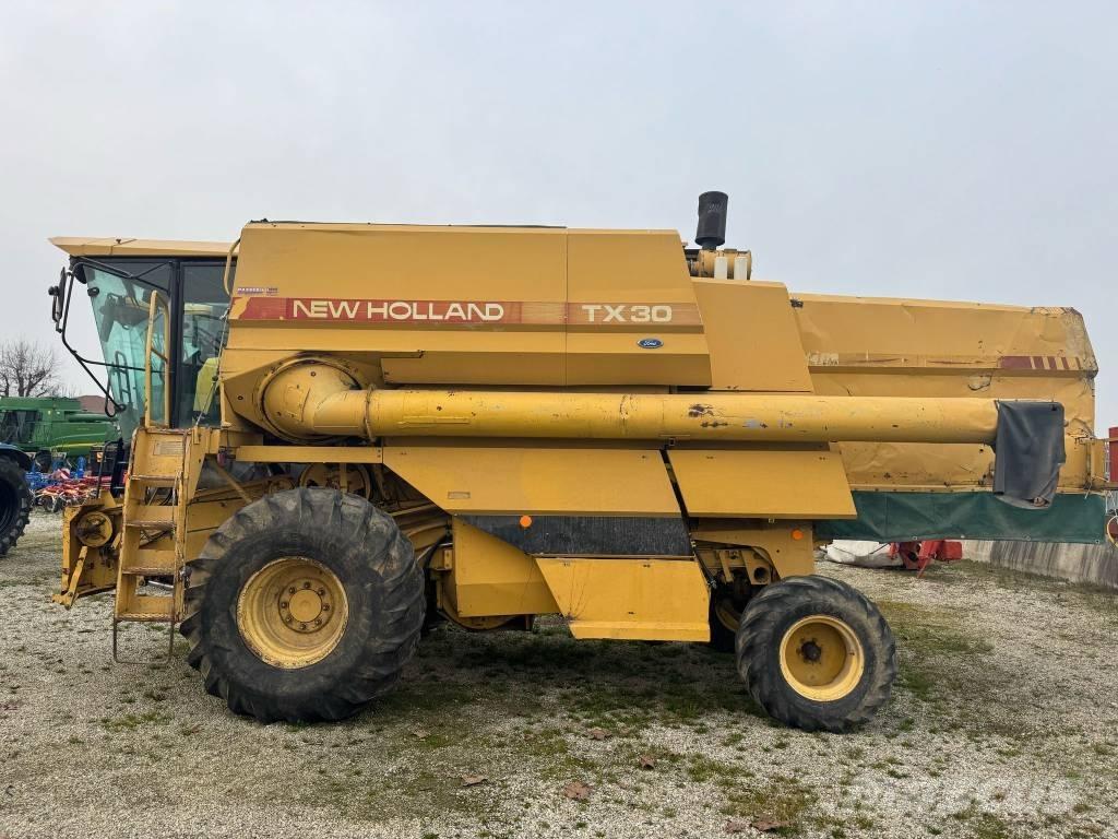 New Holland TX 30 Mejetærskere