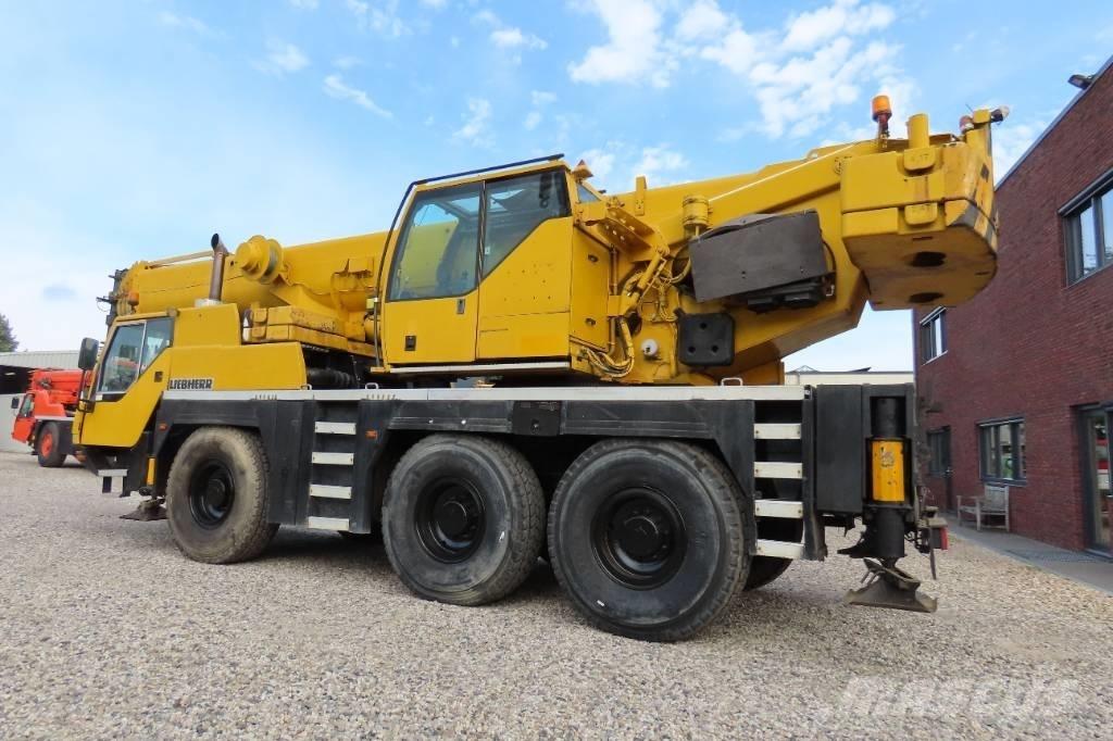 Liebherr LTM 1055-1 Kraner til alt terræn