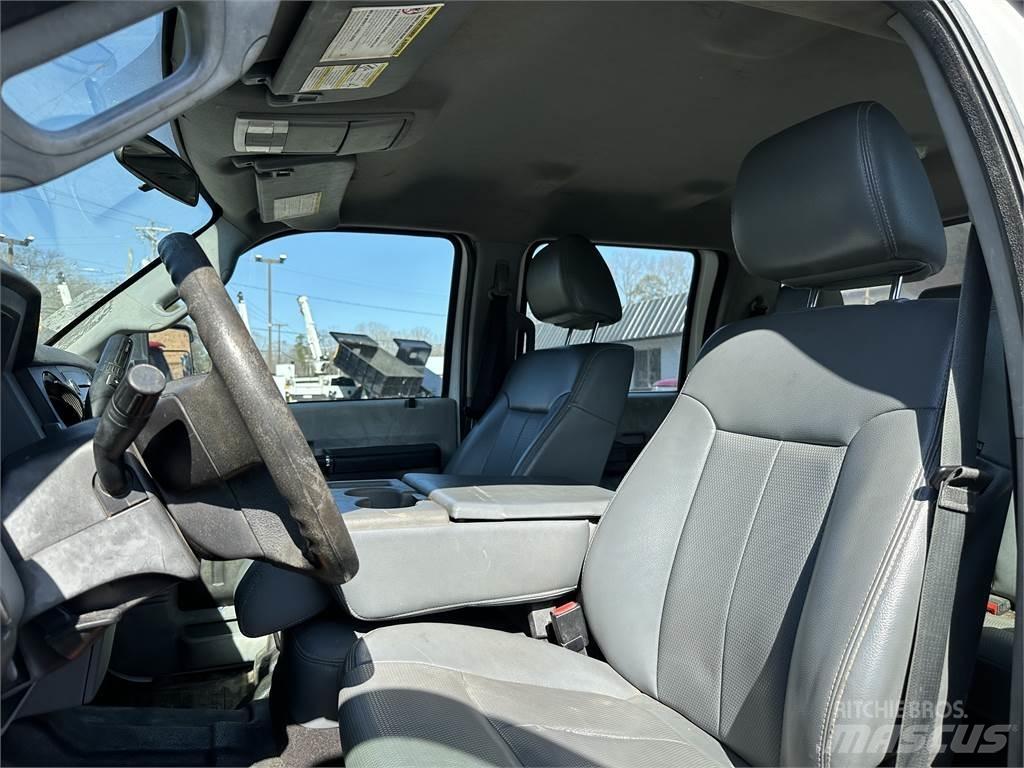 Ford F550 Lastbiler med tip
