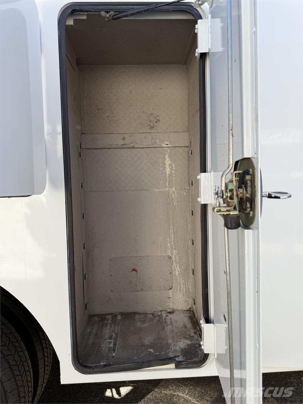 Ford F550 Forsvar/Miljø