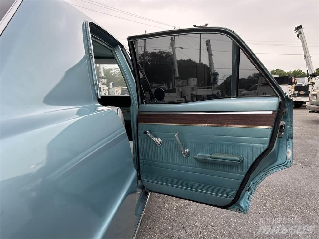 Ford FAIRLANE Andre lastbiler
