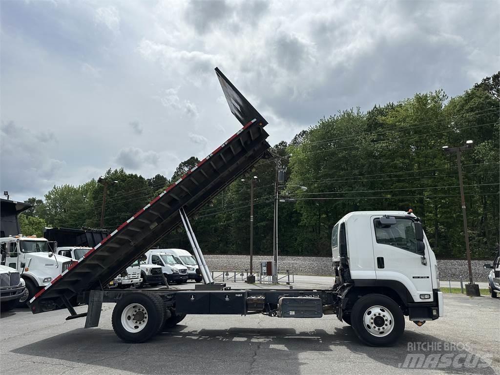 Isuzu FTR Lastbiler med tip