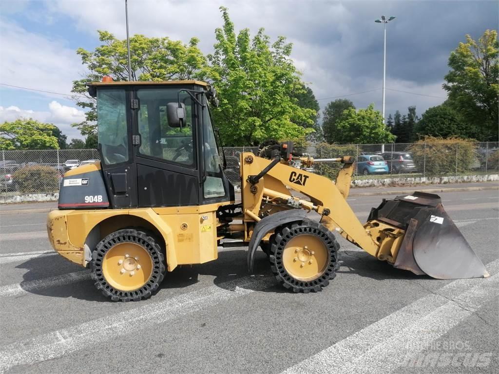 CAT 904B Andet læsse- og graveudstyr