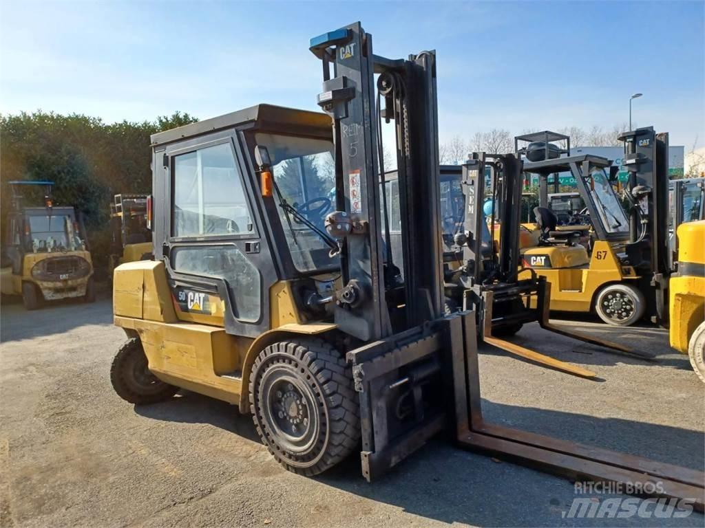 CAT DP50K2 Gaffeltrucks - andre