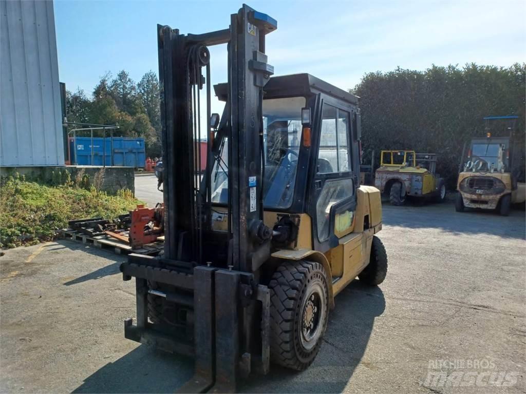 CAT DP50K2 Gaffeltrucks - andre