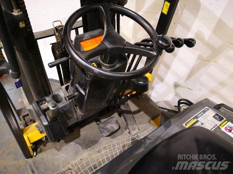 CAT EC25N Gaffeltrucks - andre
