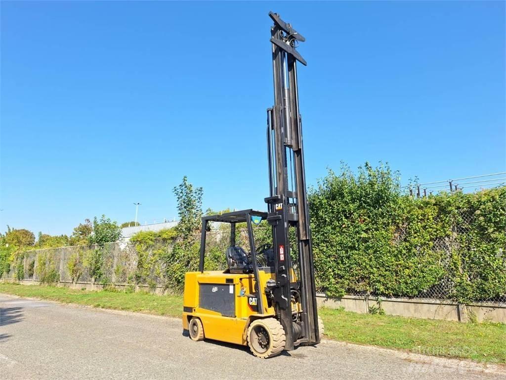 CAT EC55N Gaffeltrucks - andre