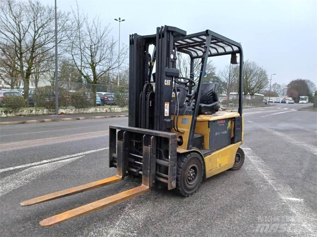 CAT EP25K Gaffeltrucks - andre