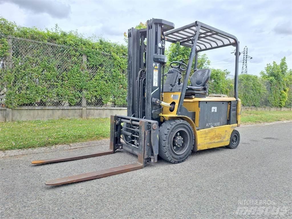 CAT EP30K Gaffeltrucks - andre