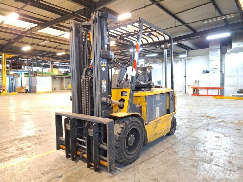 CAT EP30K-PAC Gaffeltrucks - andre