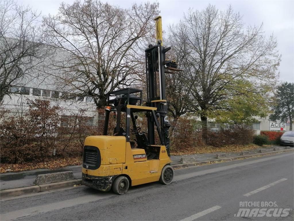 CAT GC45K SWB Gaffeltrucks - andre