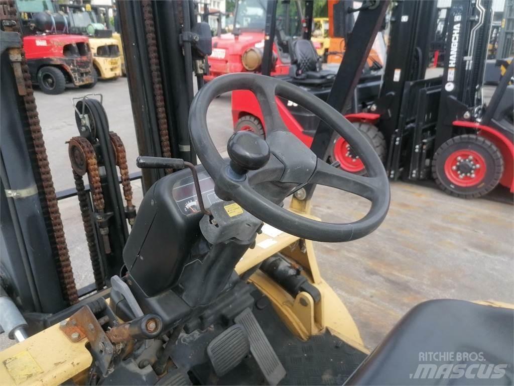 CAT GP25K Gaffeltrucks - andre
