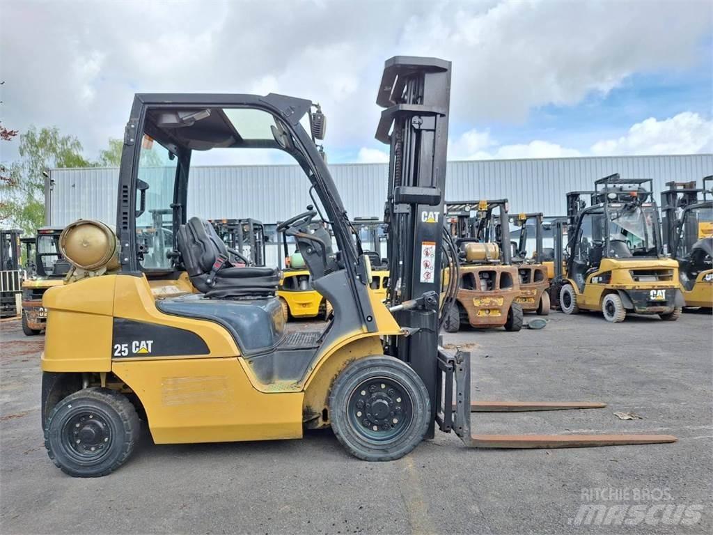 CAT GP25N Gaffeltrucks - andre