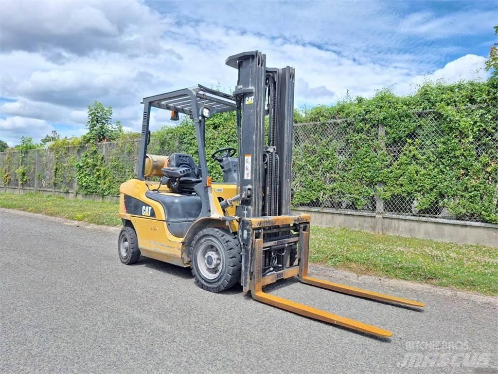 CAT GP25NTD Gaffeltrucks - andre