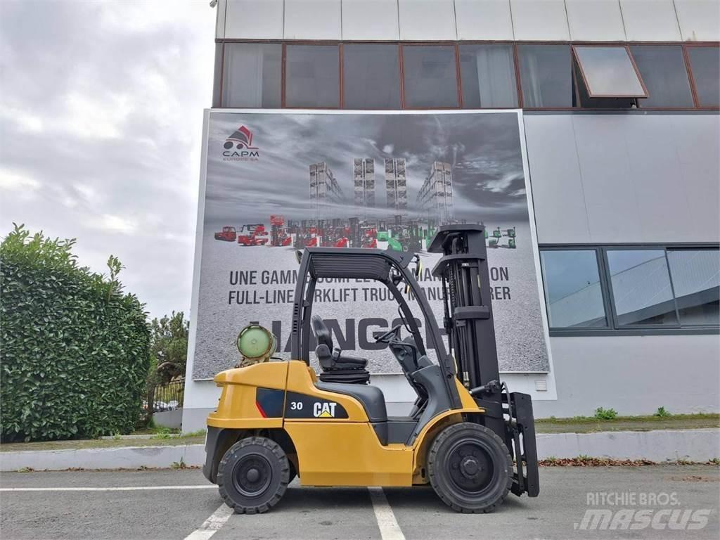 CAT GP30NTD Gaffeltrucks - andre