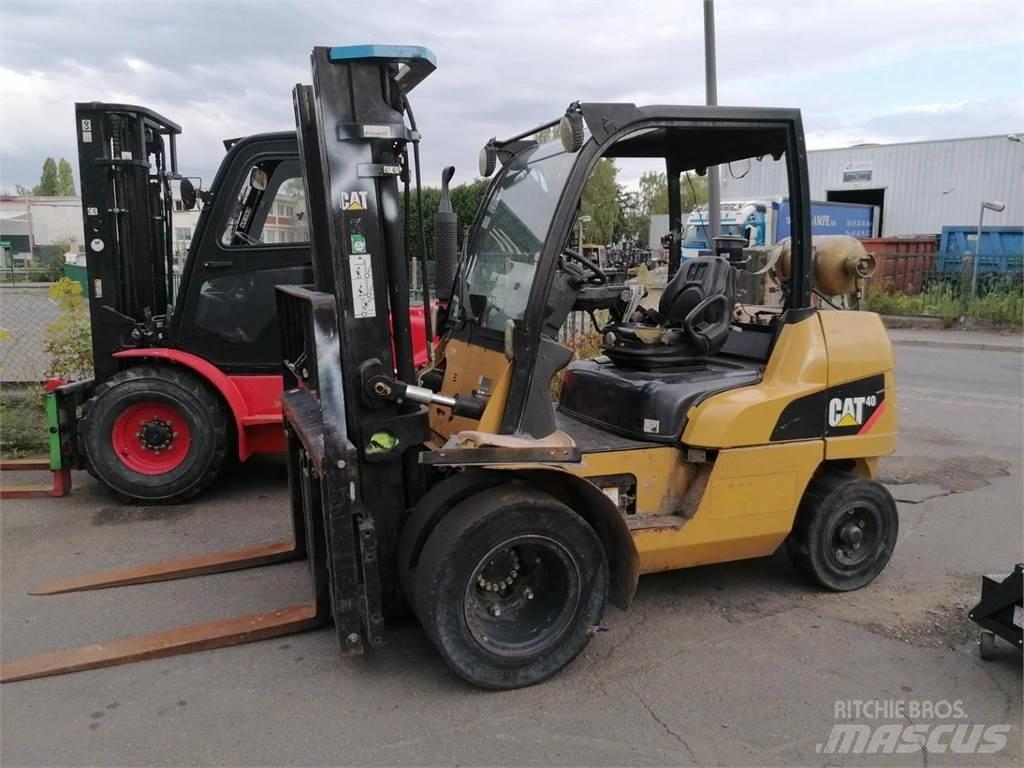 CAT GP40N Gaffeltrucks - andre