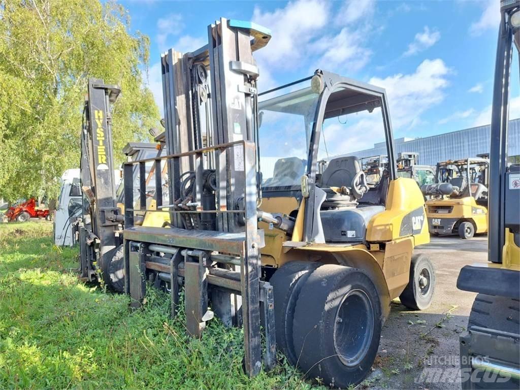 CAT GP40N Gaffeltrucks - andre