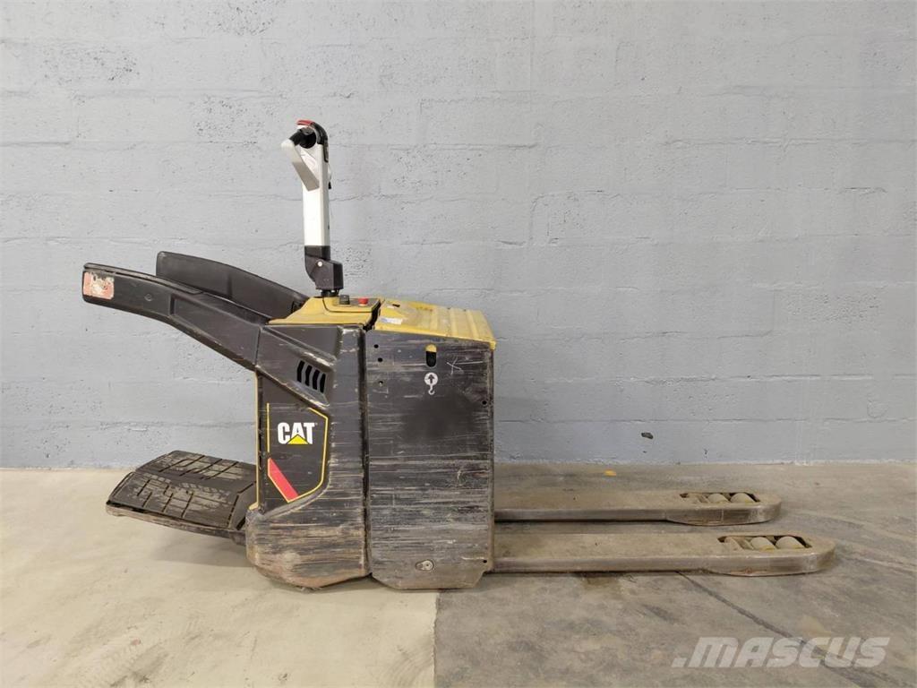 CAT NPV20N2 Selvkørende stablere
