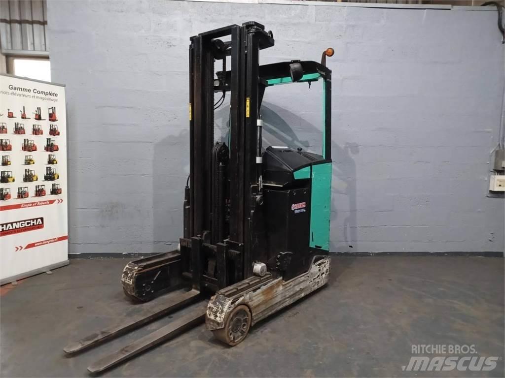 CAT NR16N Reachtruck