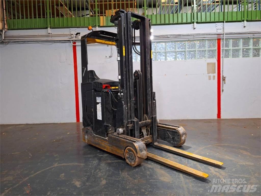 CAT NR16N2 Reachtruck