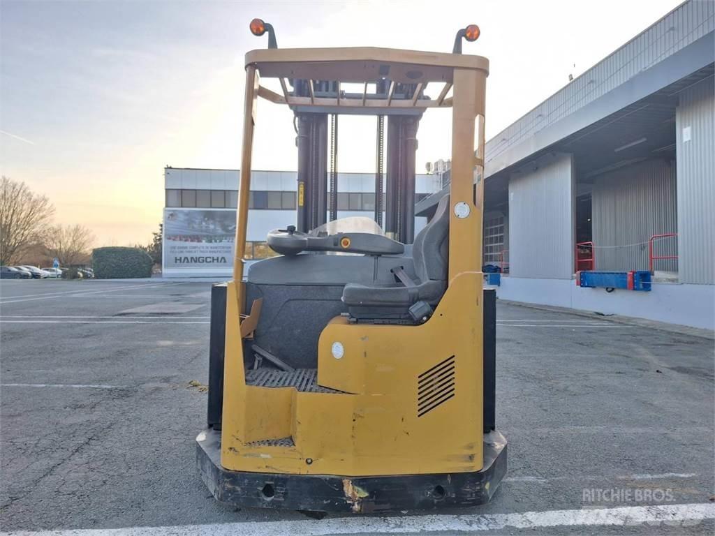 CAT NRM20K Reachtruck