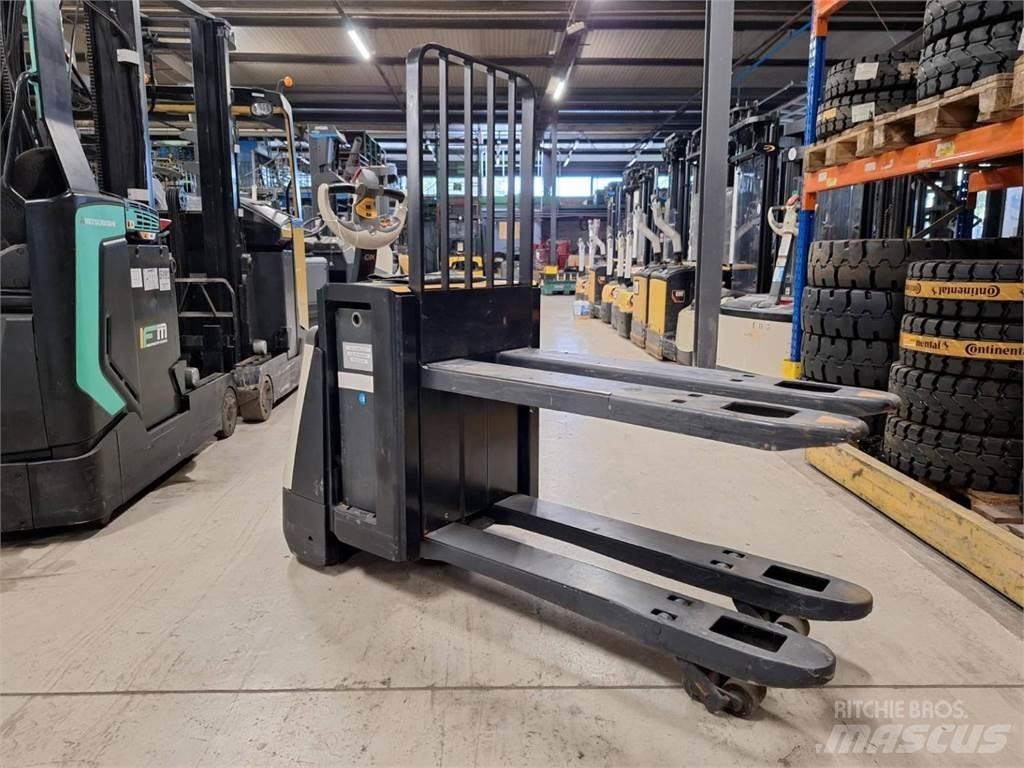 Crown WP3080 Gaffelstabler med gående fører