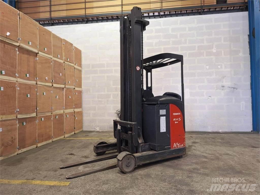 Fenwick R14S Reachtruck