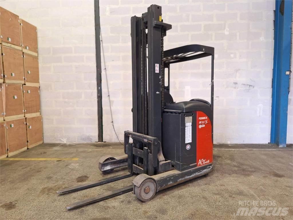 Fenwick R14S Reachtruck