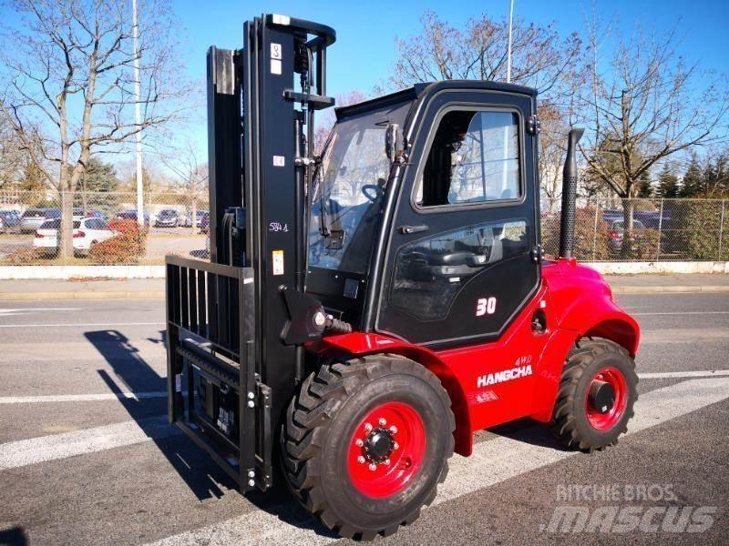 Hangcha TT30-4 Terrængående gaffeltruck