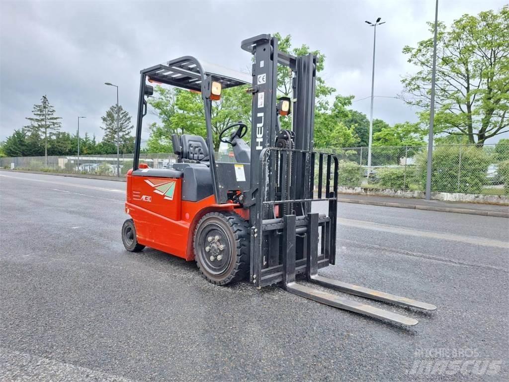 Heli CPD30 Gaffeltrucks - andre