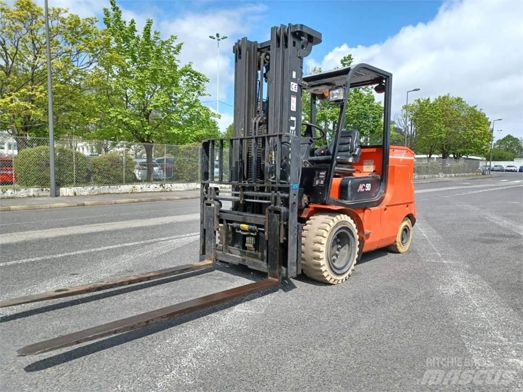 Heli CPD50 Gaffeltrucks - andre