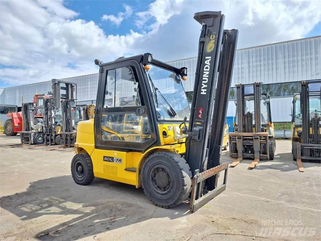 Hyundai 40L-7A Gaffeltrucks - andre