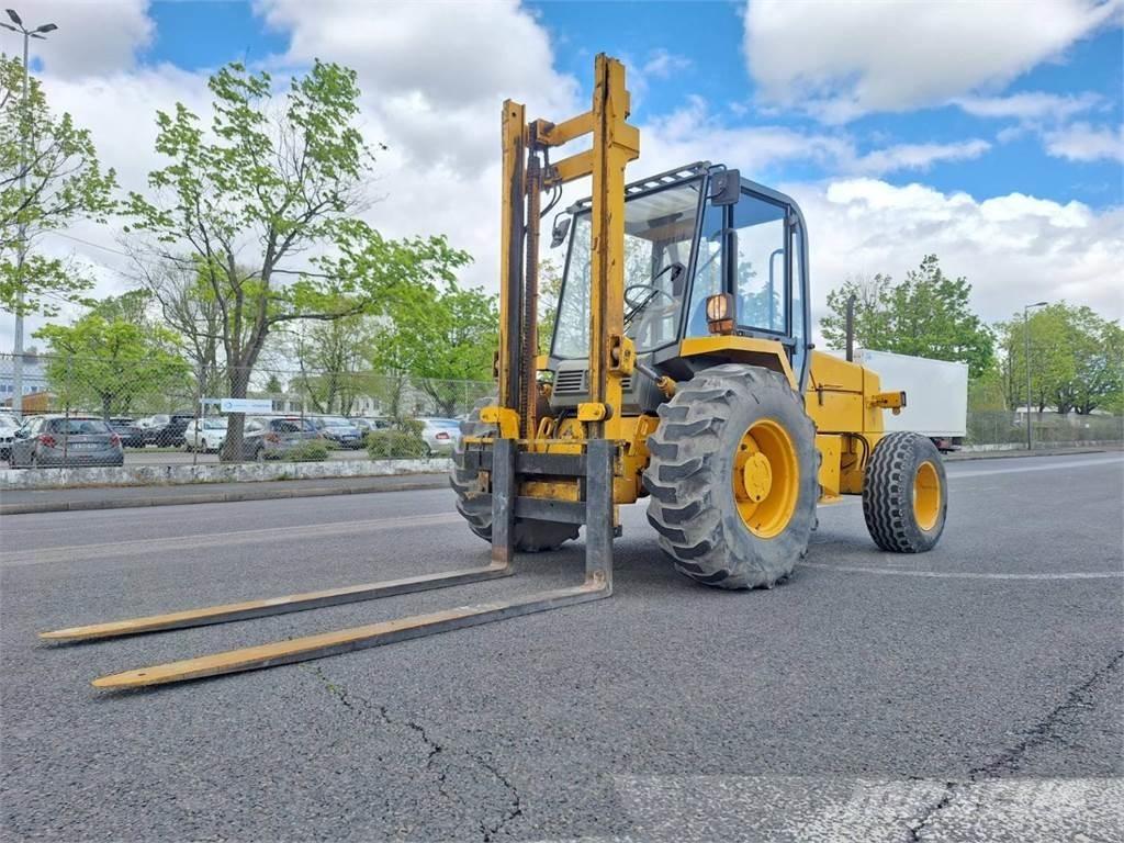 JCB 930-2 Terrængående gaffeltruck