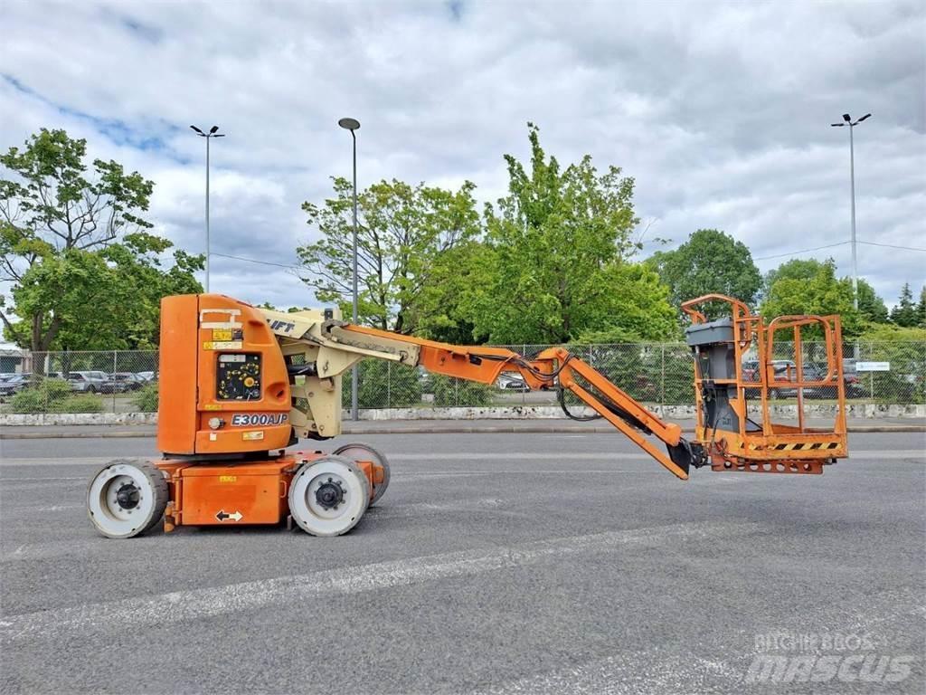 JLG E300AJP Andre lifte og platforme