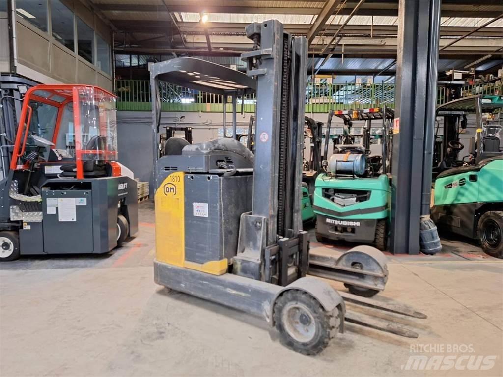 OM XRS20AC Reachtruck