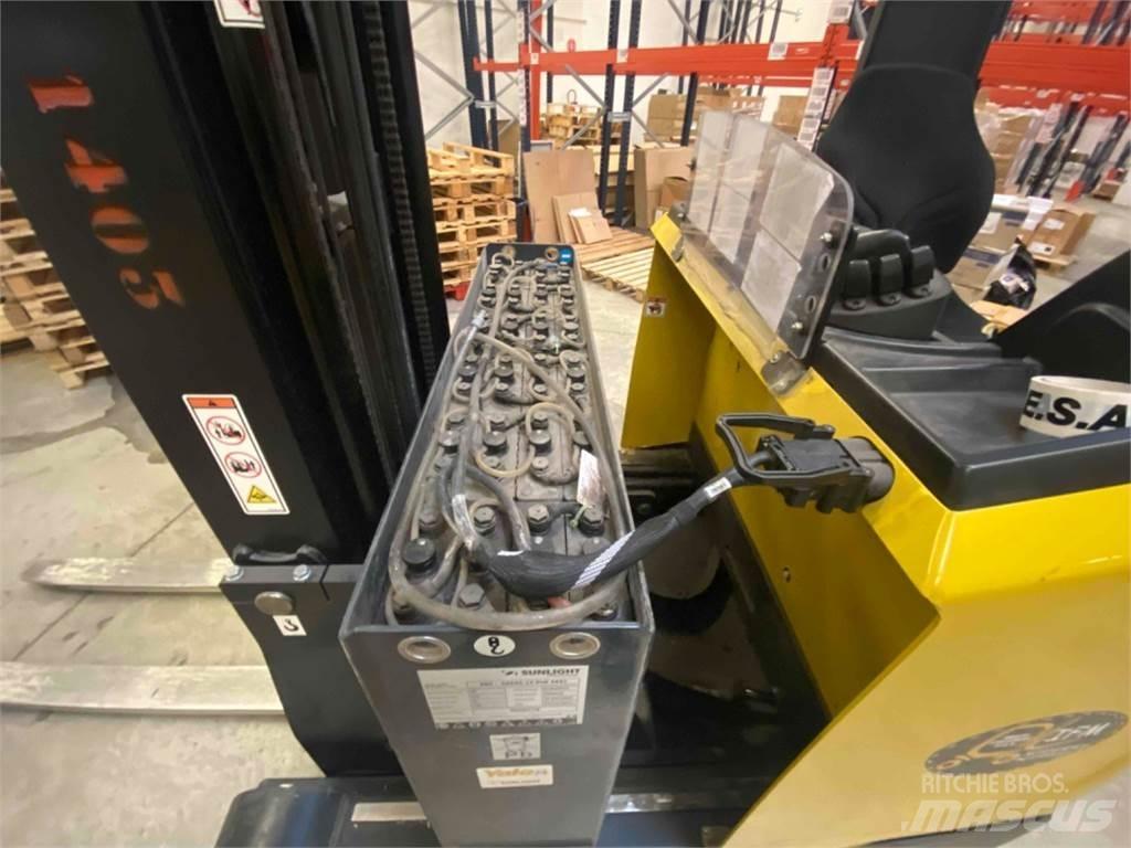 Yale MR14 Reachtruck
