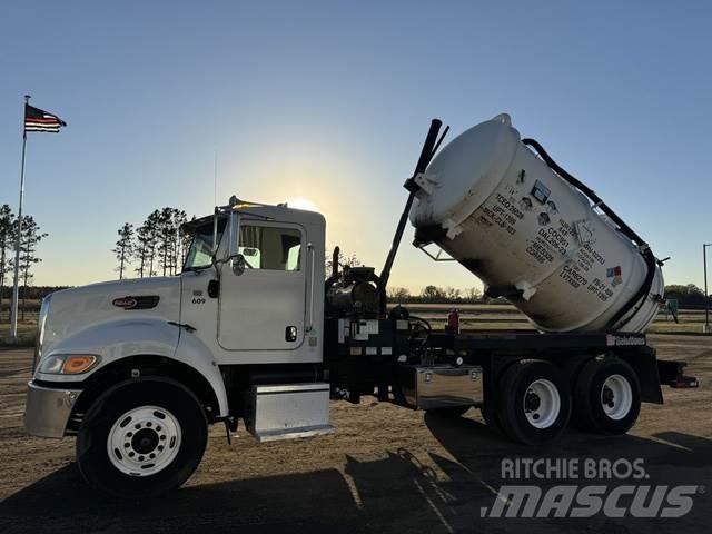 Peterbilt 335 Andre