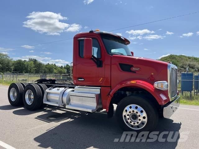 Peterbilt 567 Andre