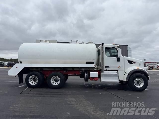 Peterbilt 567 Andre