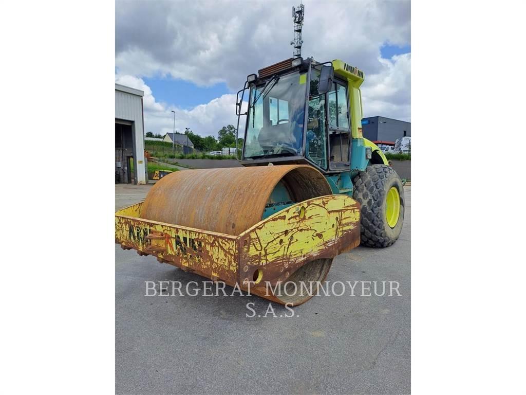 Ammann ASC130D Jordvibrationstromler