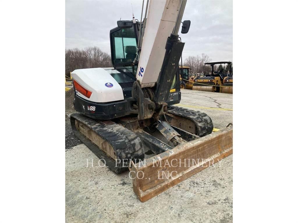 Bobcat E88 Gravemaskiner på larvebånd