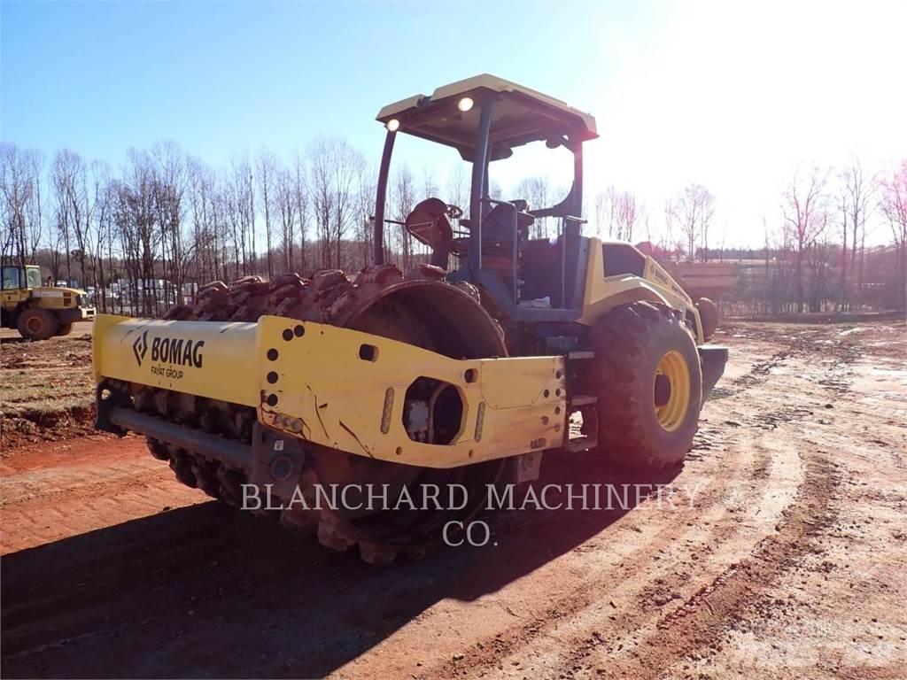 Bomag BW211PHD-5 Jordvibrationstromler