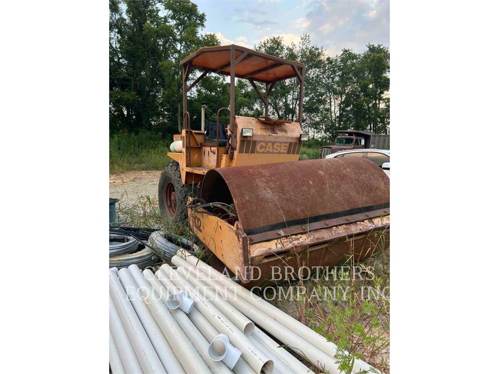 CASE W1102 Enkelt tromle