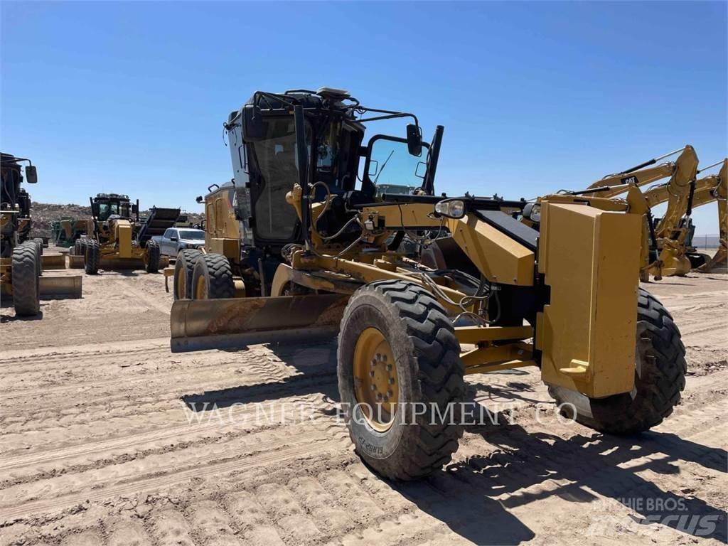 CAT 120 Vejhøvle / Gradere
