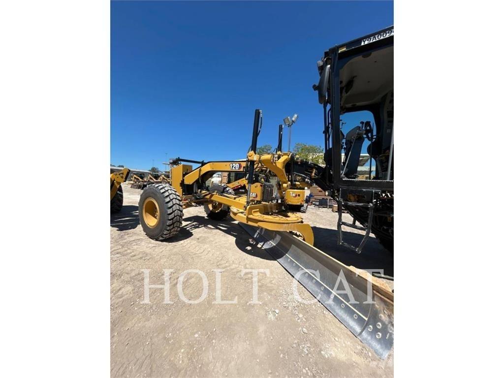 CAT 120 Vejhøvle / Gradere