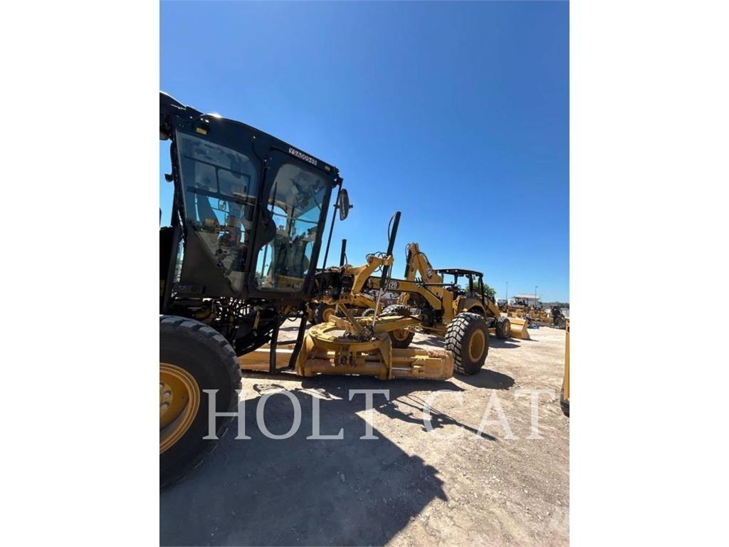 CAT 120 Vejhøvle / Gradere