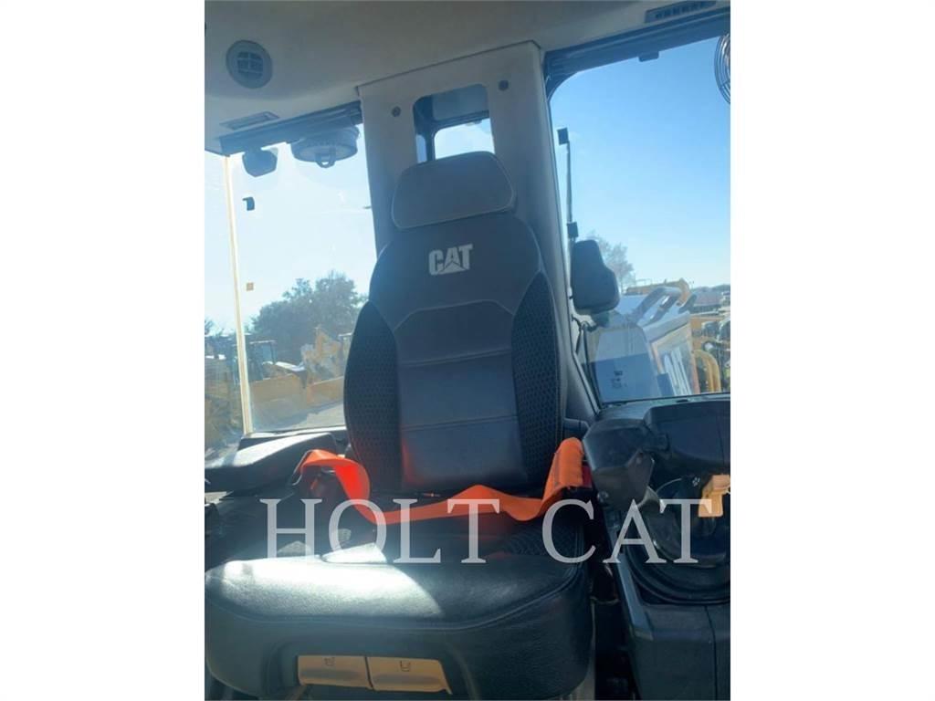 CAT 120AWD JOY Vejhøvle / Gradere