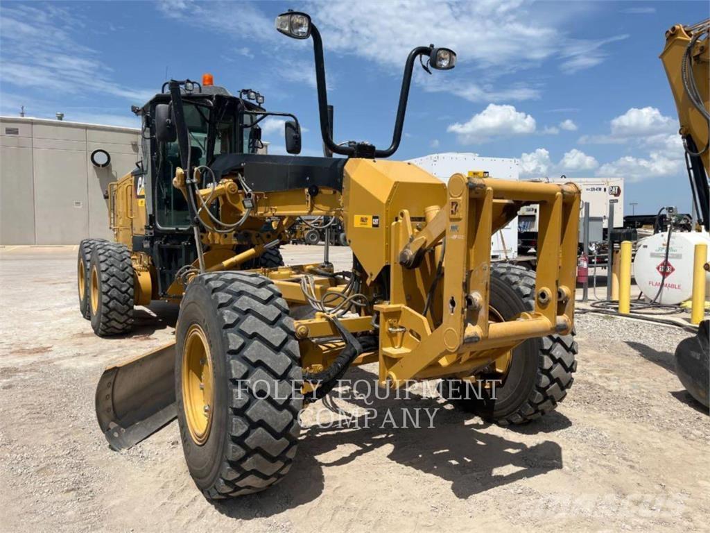 CAT 120M2AW Vejhøvle / Gradere