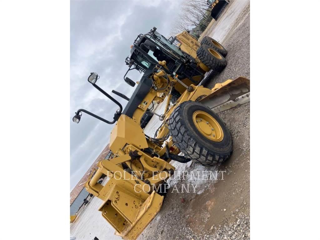 CAT 120M2AWD Vejhøvle / Gradere